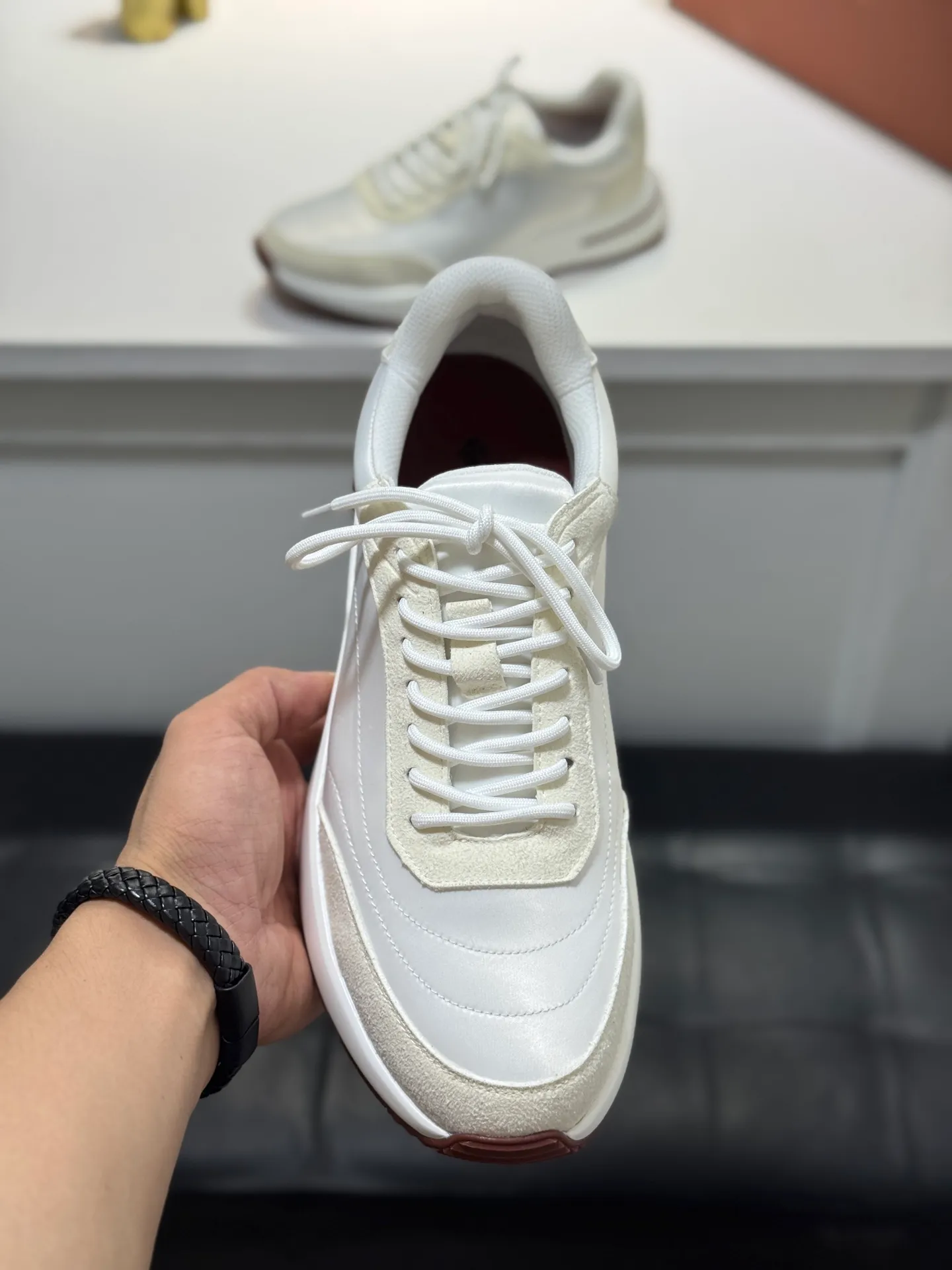Men's men's shoes 💰440 [New style] 🪳🪳loro piana/LP material: The upper is made of umbrella cloth for routing. Anti-velvet fabric is wrapped on the front and back to ensure stability. The rear is equipped with a cushion to improve wearing comfort. Breathable mesh shoes. Stretch cloth lining𥚃. Latex mesh insole. TPU outsole. Code number: 38-44 (45 customized